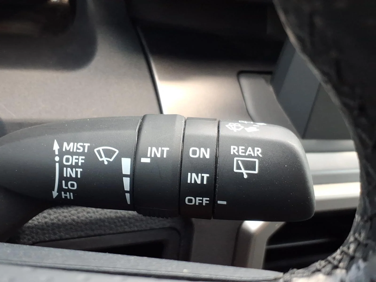 Certified Used 2025 Ice Cap Toyota SR5 image 27