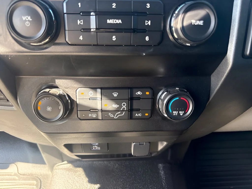 Used 2021 White Ford XL image 15