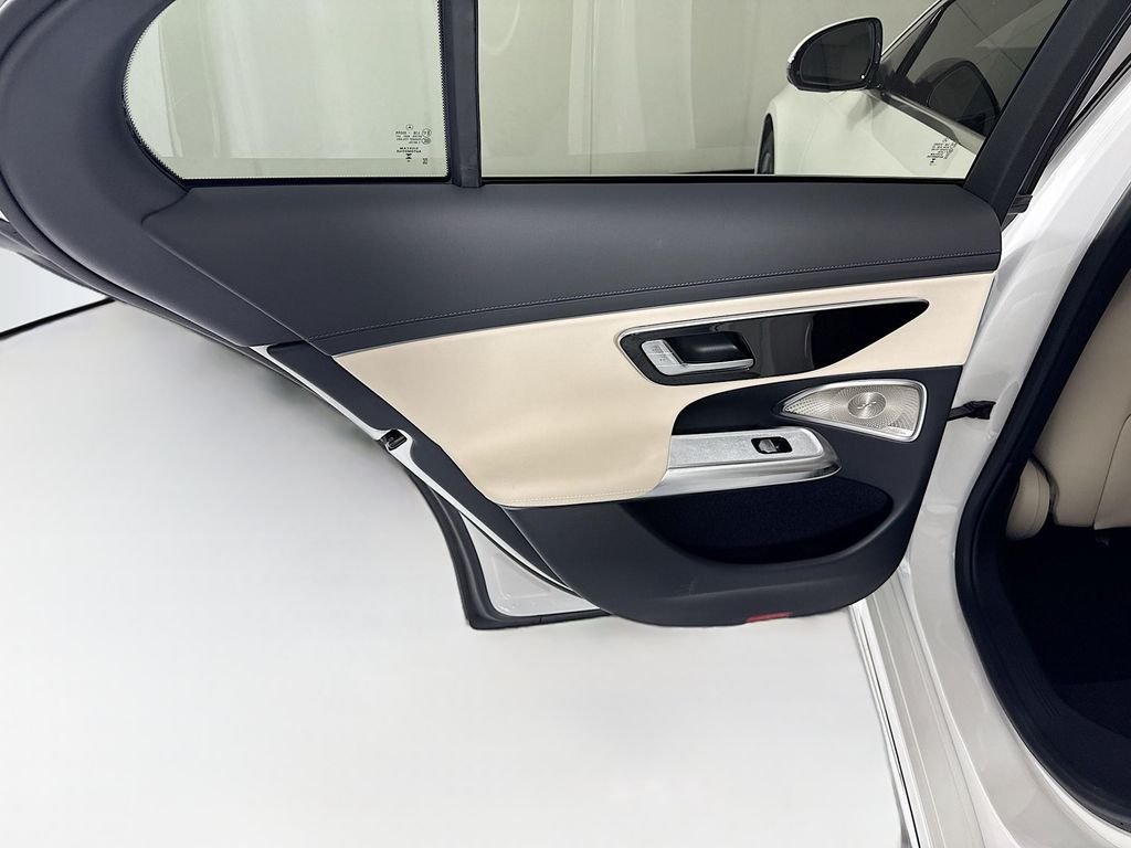 New 2026 Polar White Mercedes-Benz E 350 image 28