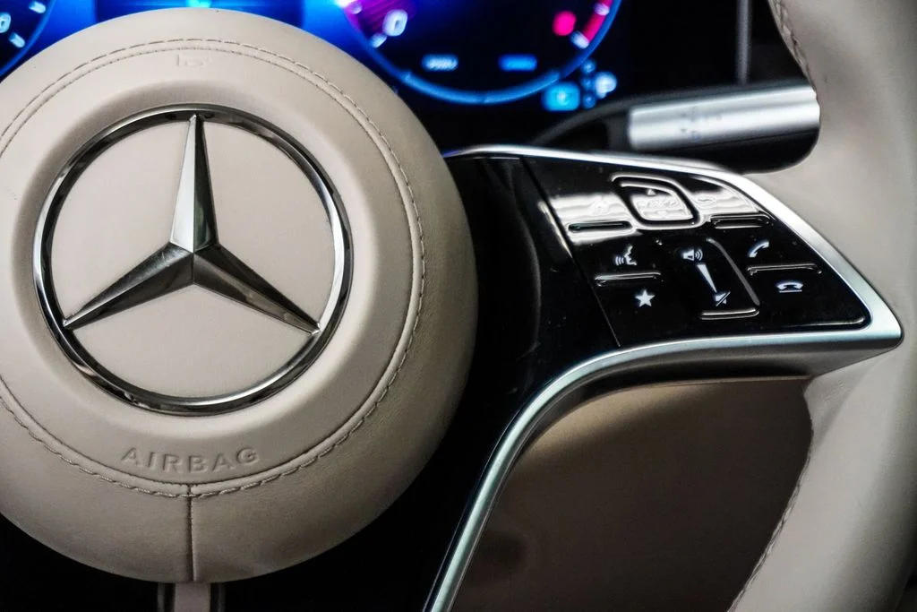 Used 2022 Red Mercedes-Benz S 580 image 17