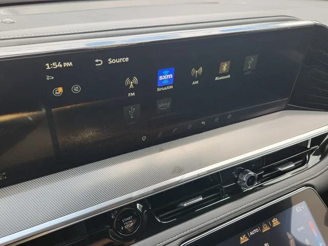 New 2027 RADIANT WHITE INFINITI Luxe 4WD image 15