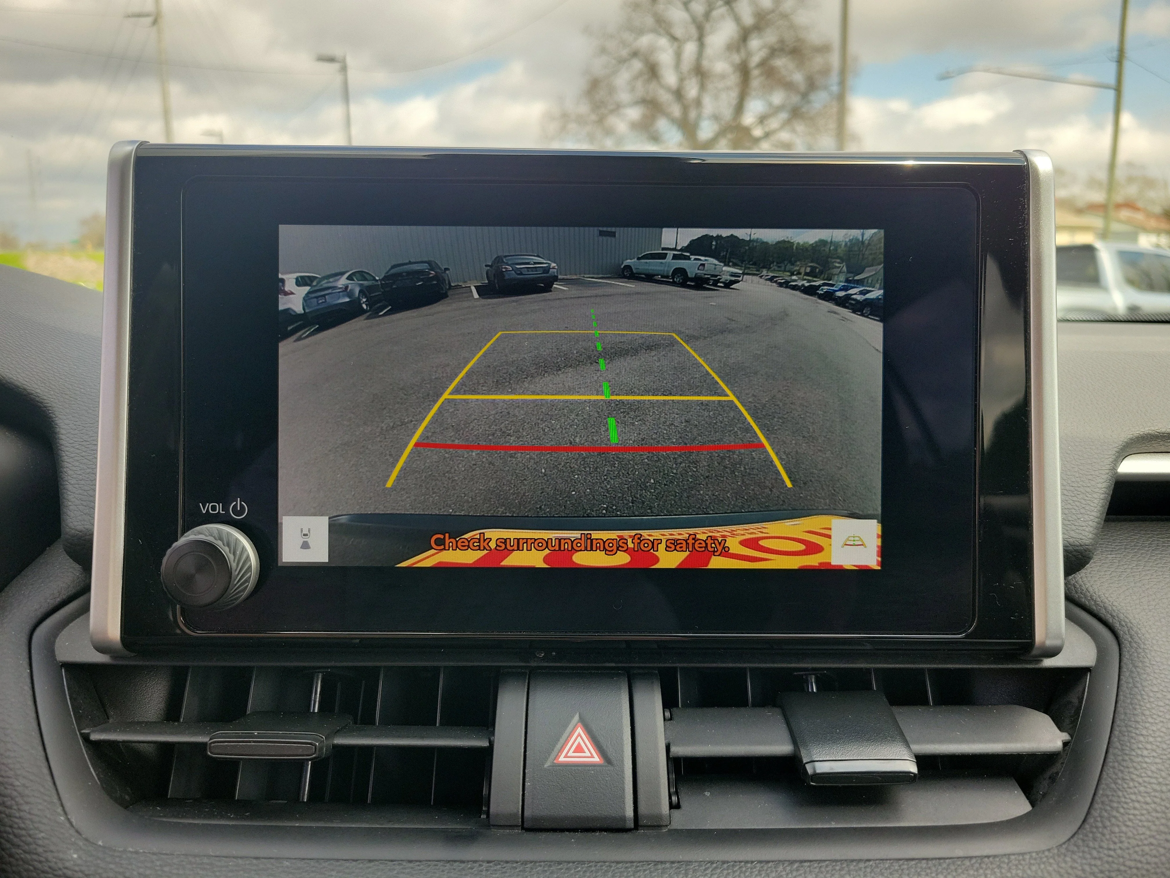 2025 Toyota RAV4 LE - Photo 15