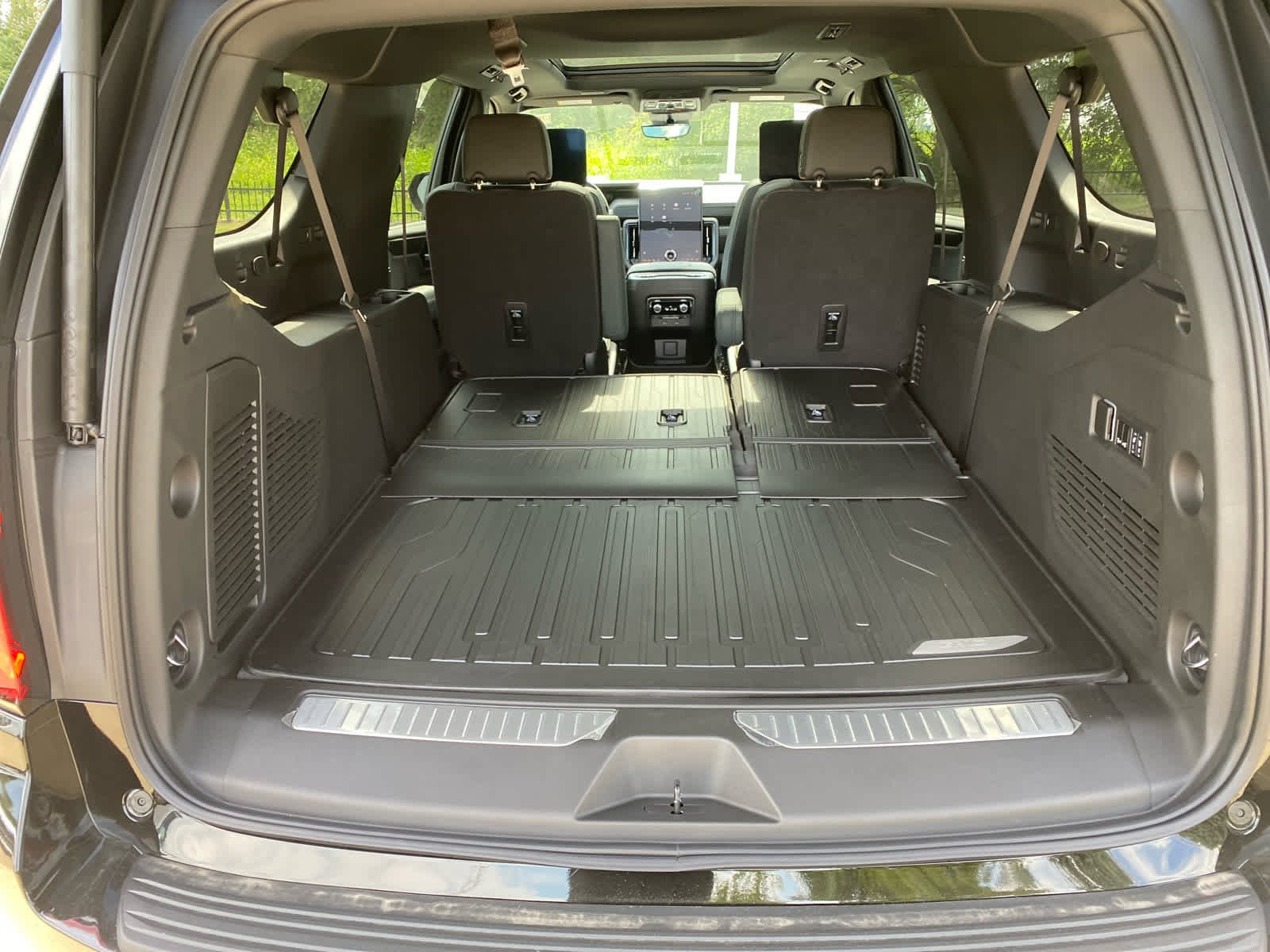 2026 GMC Yukon XL AT4 - Photo 24
