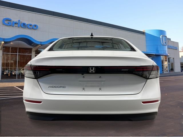 New 2026 Platinum White Pearl Honda SE image 4