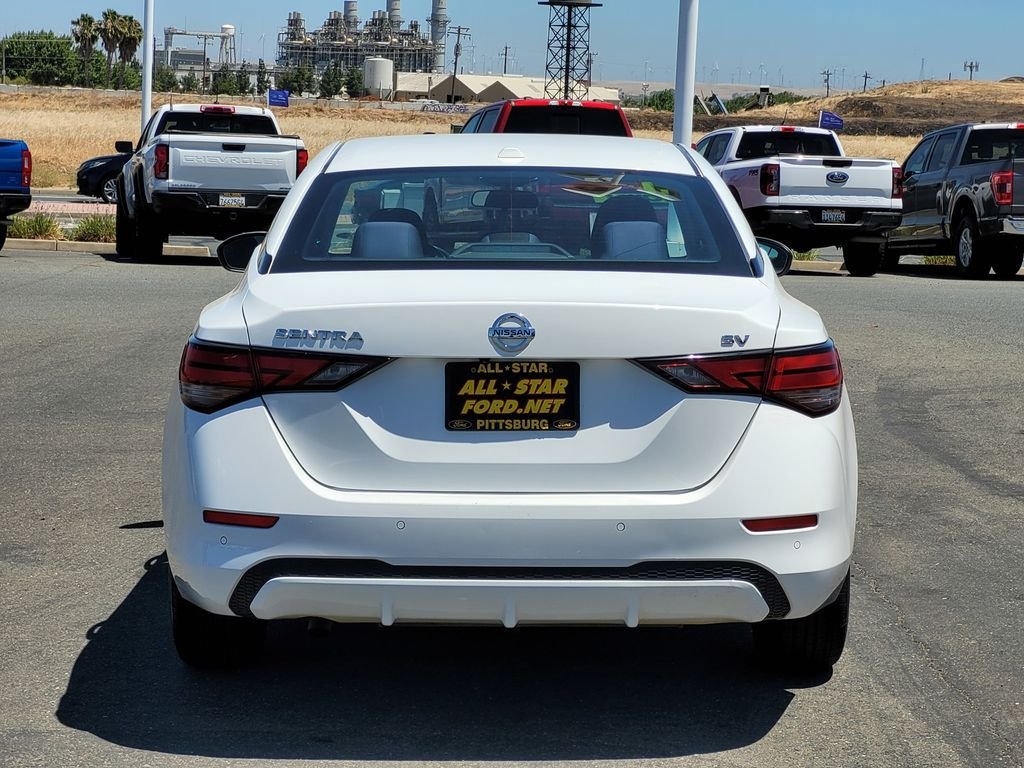 Certified Used 2021 Cloud White Nissan SV image 5