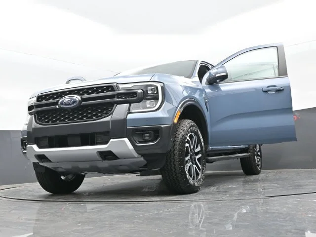 Used 2024 Azure Gray Metallic Ford Lariat image 64