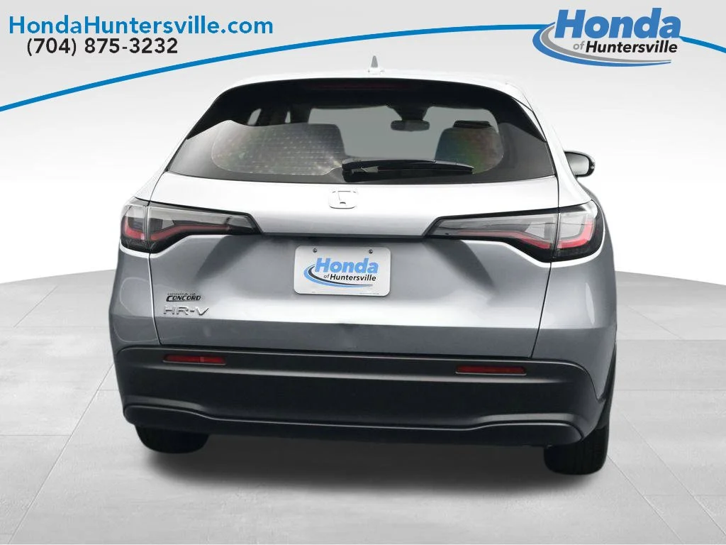 2025 Honda HR-V LX - Photo 7