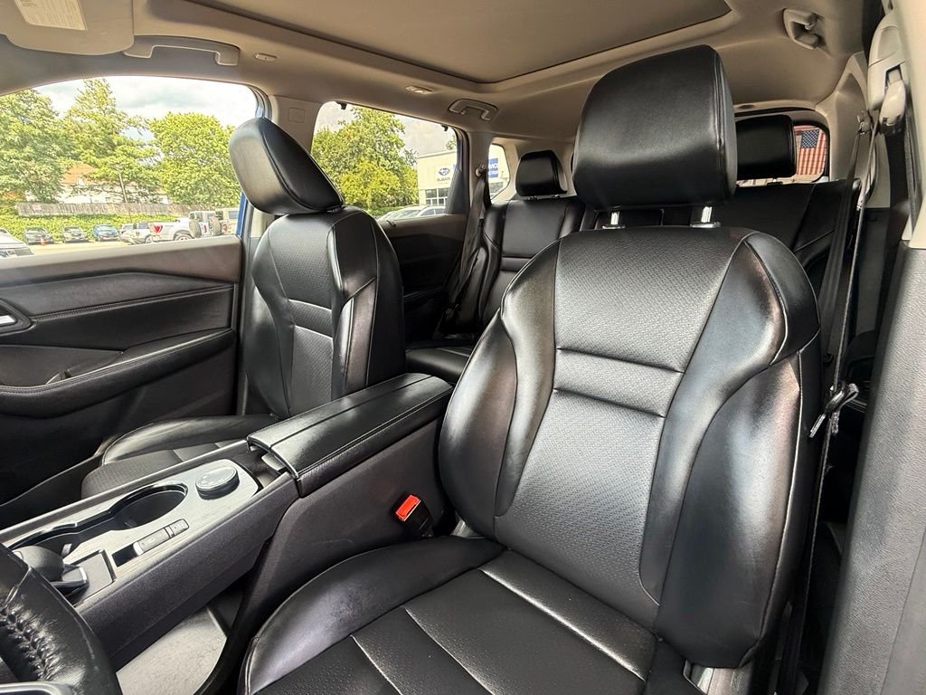 Used 2023 Caspian Blue Nissan SV image 22