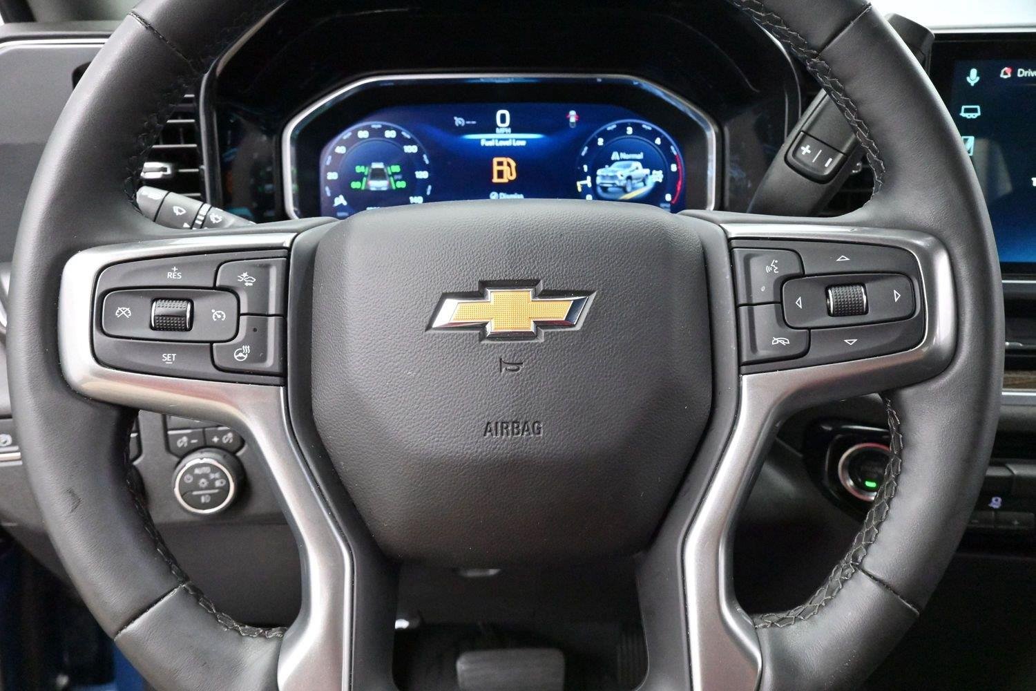Used 2026 Lakeshore Blue Metallic Chevrolet LT image 17