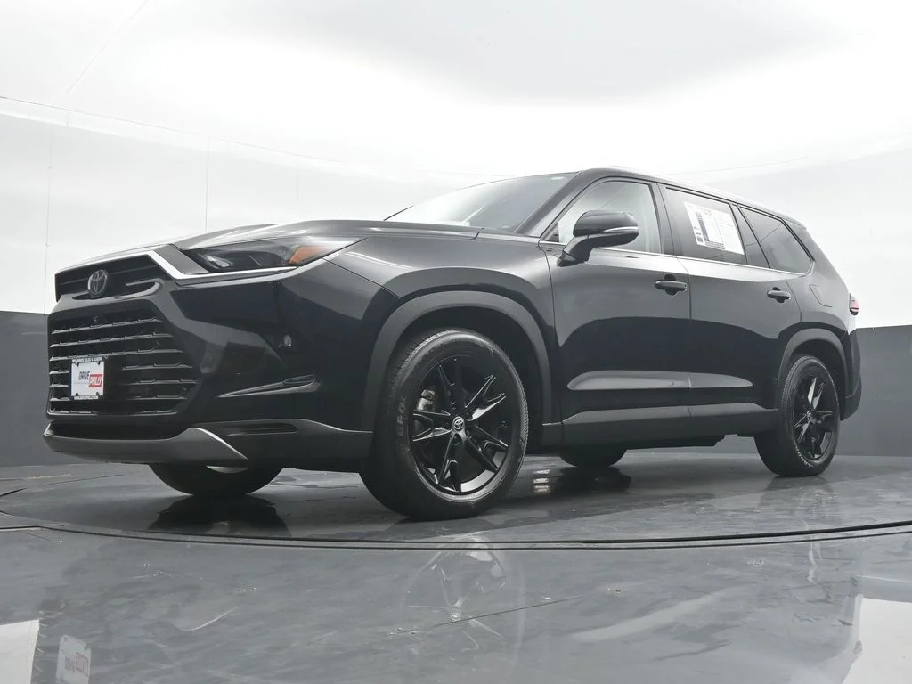 Used 2024 Black Toyota Platinum image 27