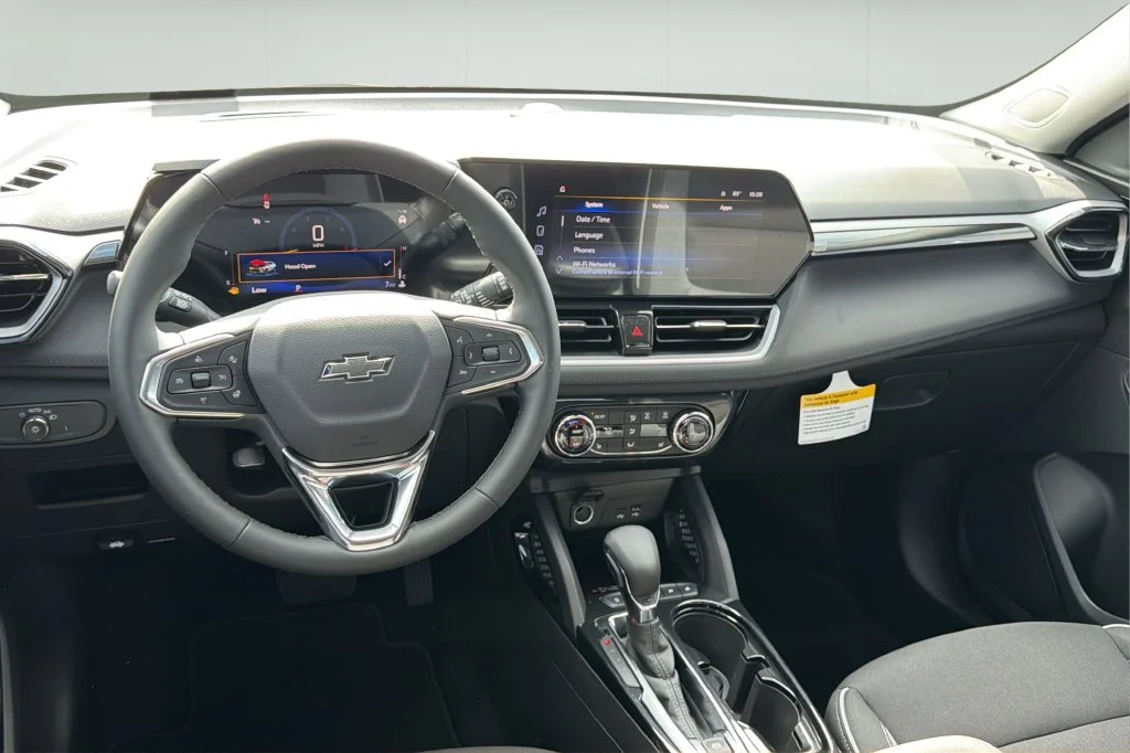 New 2026 Mosaic Black Metallic Chevrolet LT image 20