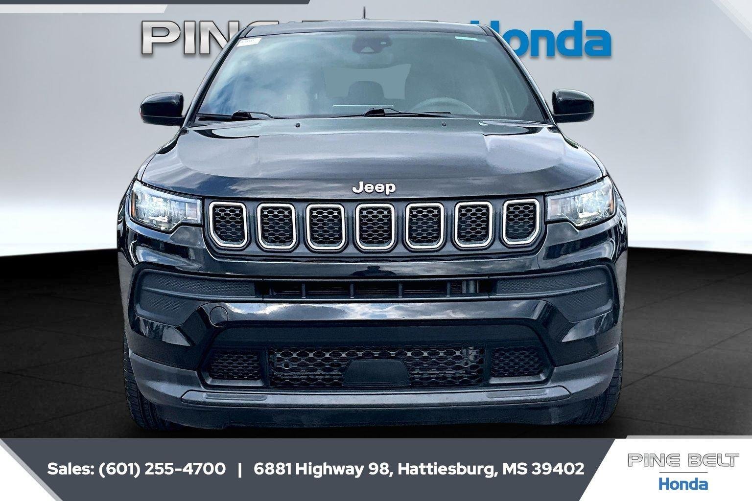 Used 2023 Diamond Black Crystal Pearlcoat Jeep Sport image 3