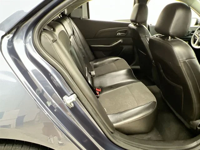 2015 Chevrolet Malibu 1LT - Photo 17