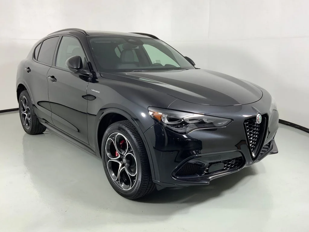 2026 Alfa Romeo Stelvio Base - Photo 5