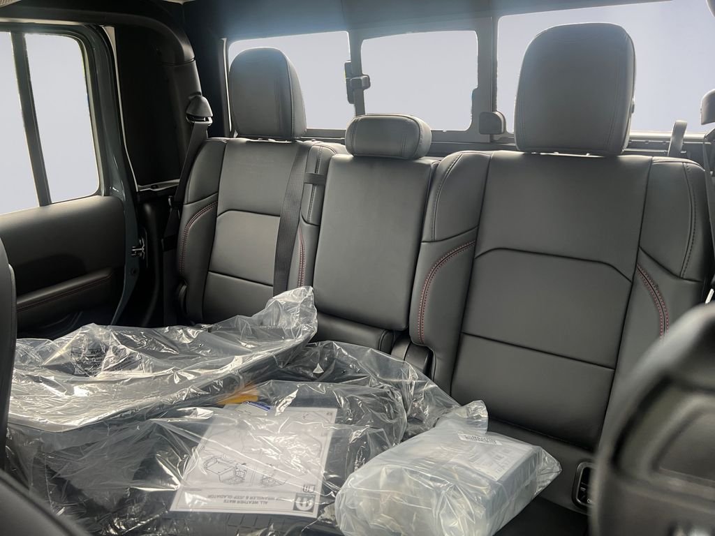 New 2026 Anvil Clear-Coat Exterior Paint Jeep Rubicon X image 14