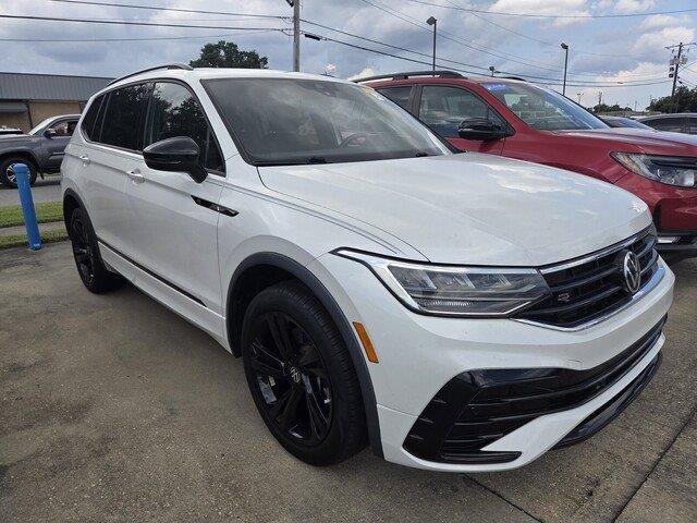 Used 2023 Opal White Pearl Volkswagen SE R-Line Black image 8