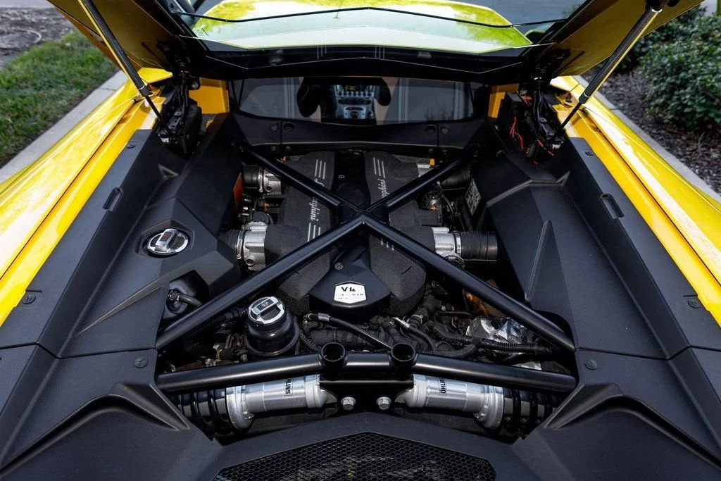 Used 2014 Giallo Evros Lamborghini LP700-4 image 33