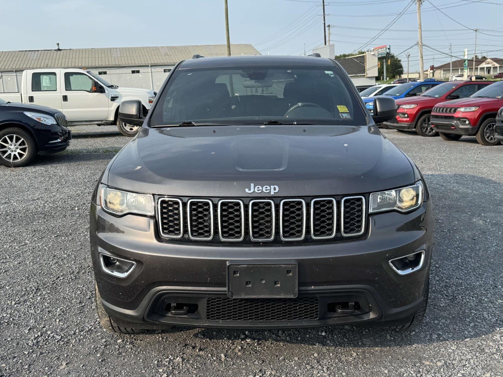 Used 2021 Granite Crystal Metallic Clearcoat Jeep Laredo E image 7