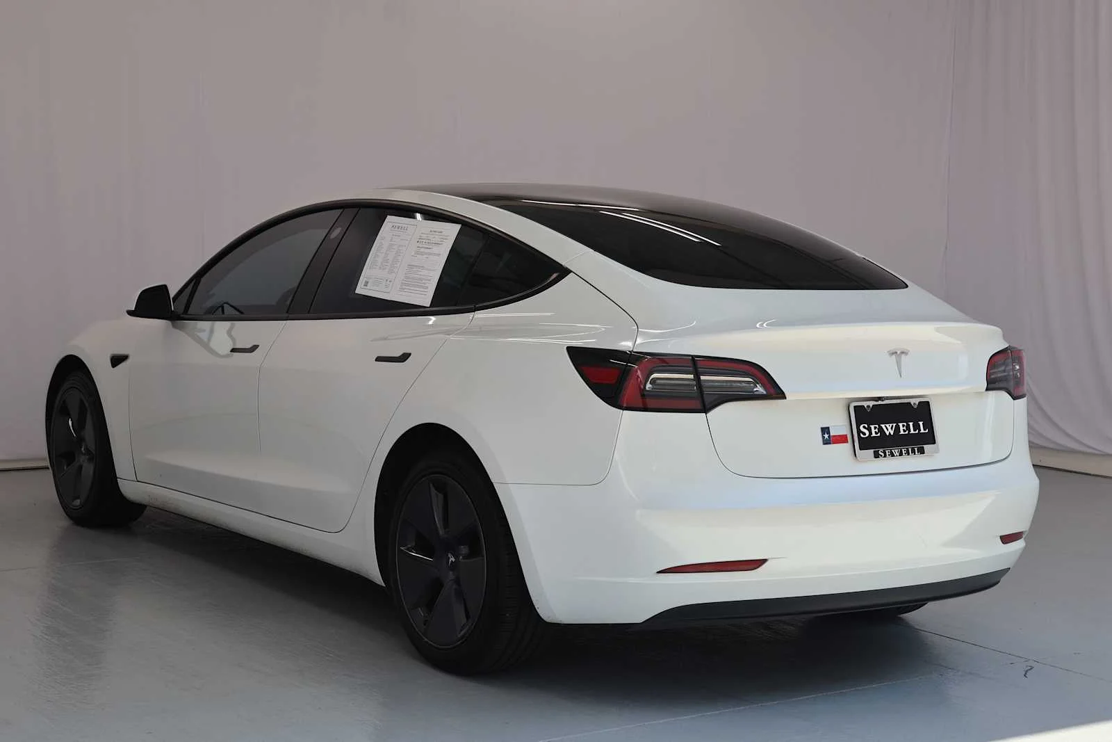 Used 2023 Pearl White Multi-Coat Tesla  image 8