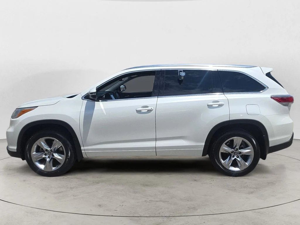 Used 2016 White Toyota Limited image 8