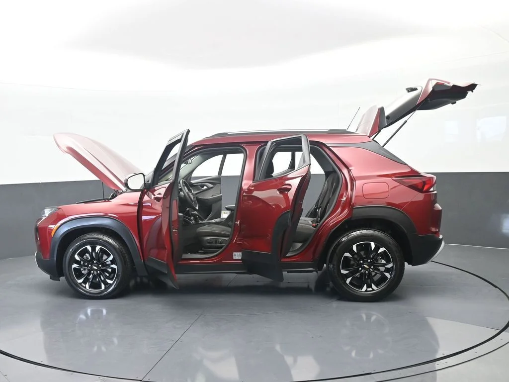 Used 2023 Crimson Metallic Chevrolet LT image 70