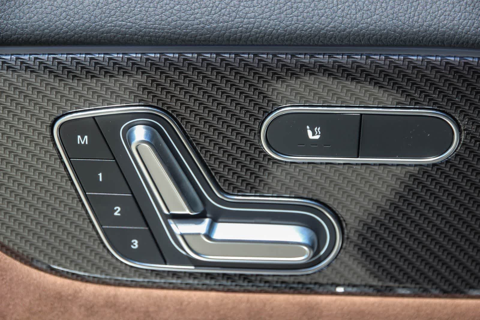 New 2026 MANUFAKTUR Alpine Grey Mercedes-Benz AMG® GLA 35 image 22