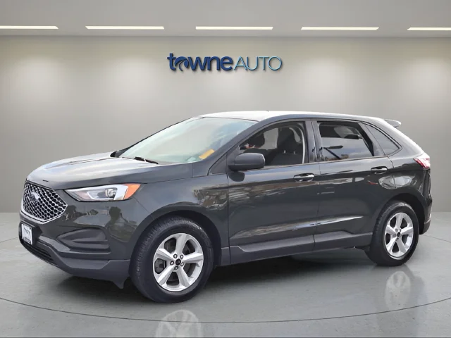 Certified Used 2023 Green Ford SE image 3