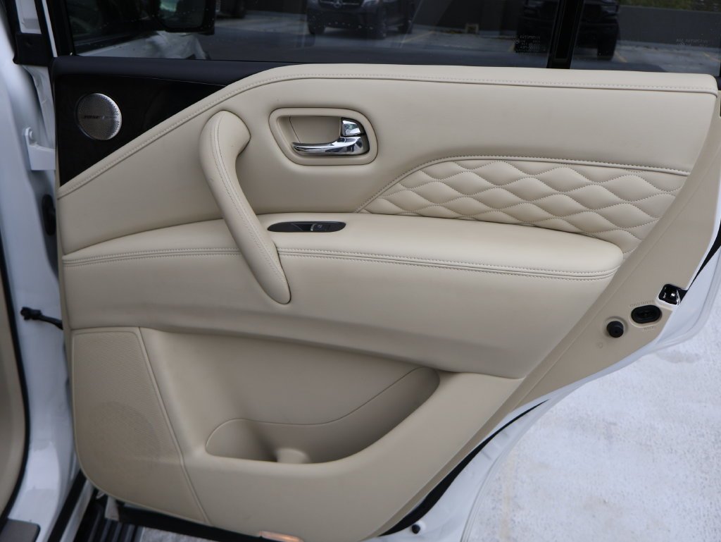 Used 2023 Moonstone White INFINITI Sensory image 19