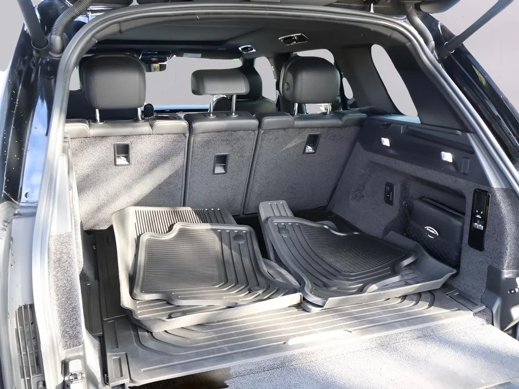 2023 Land Rover Range Rover SE - Photo 15