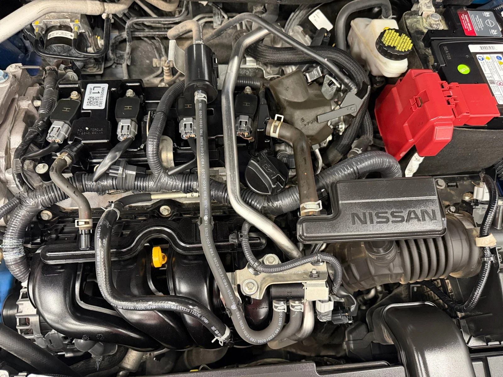 Used 2021 Electric Blue/Super Black Nissan SR image 27