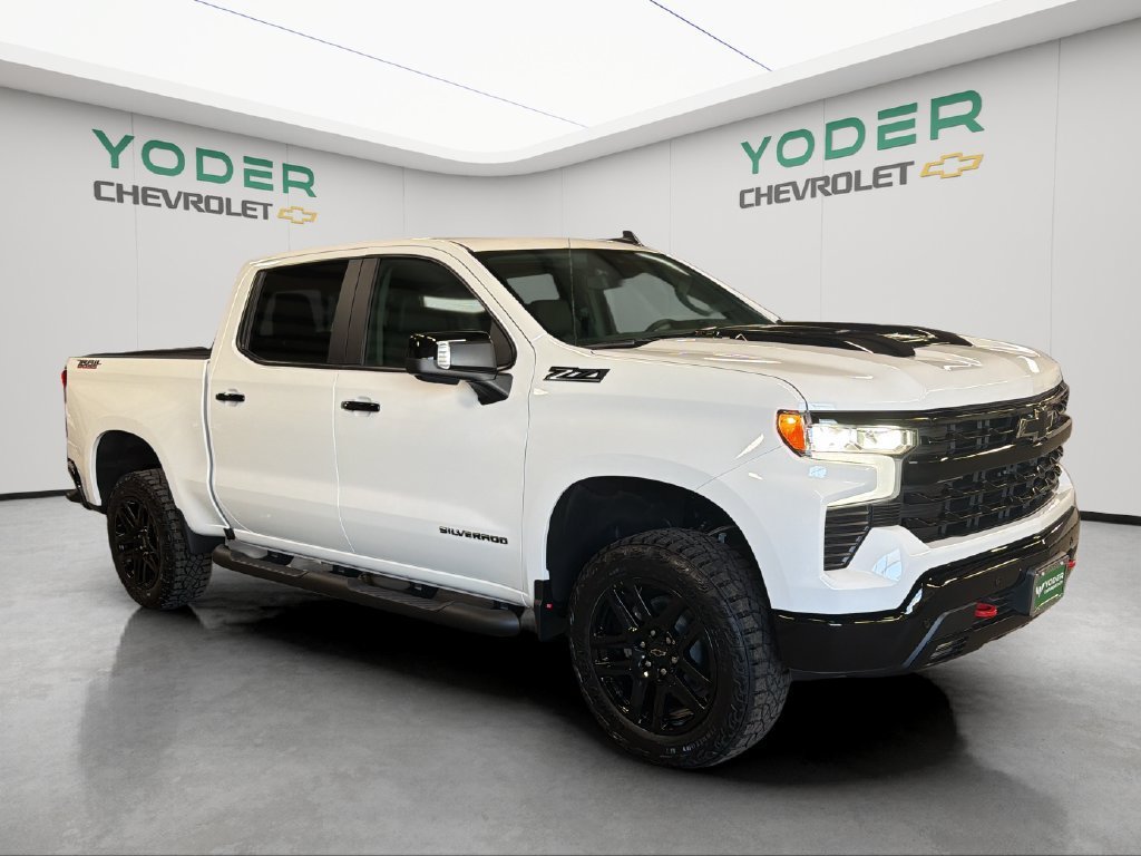 2026 Chevrolet Silverado 1500 LT Trail Boss - Photo 2