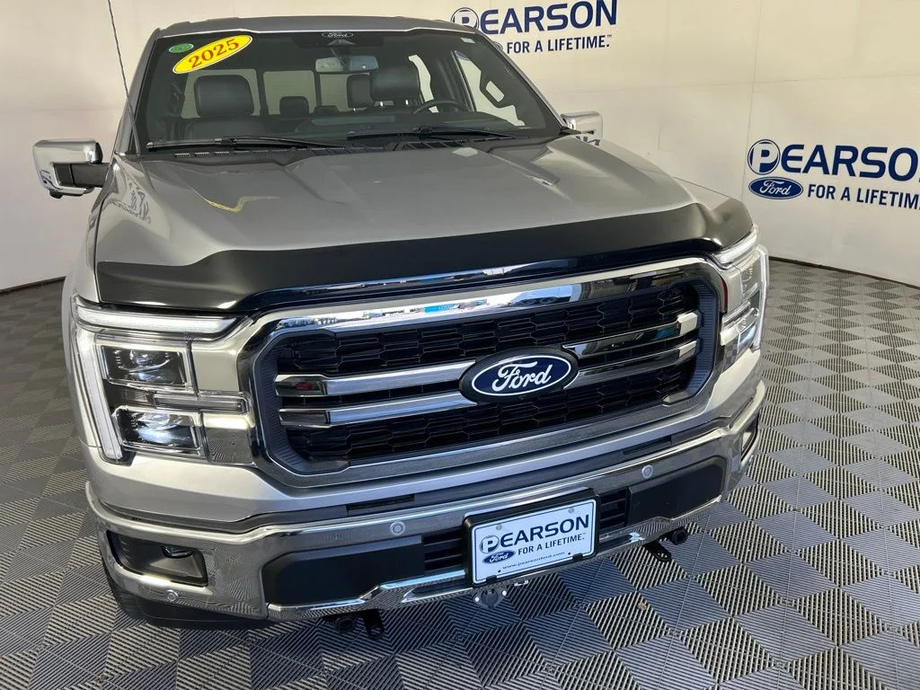 Used 2025 Silver Ford Lariat image 2