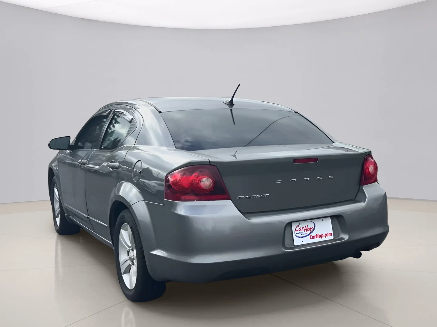 Used 2012 Gray Dodge SE image 4