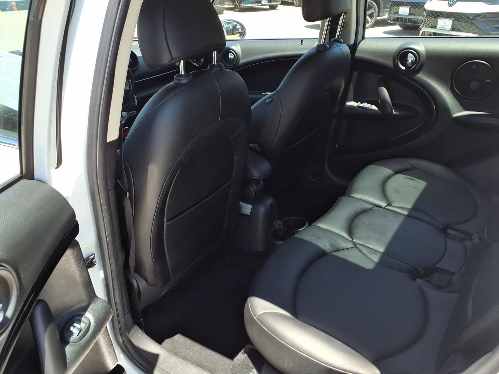 Used 2016 White MINI Base image 18