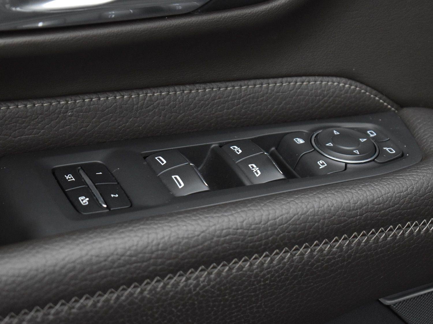 Used 2021 Hunter Metallic GMC Denali image 14