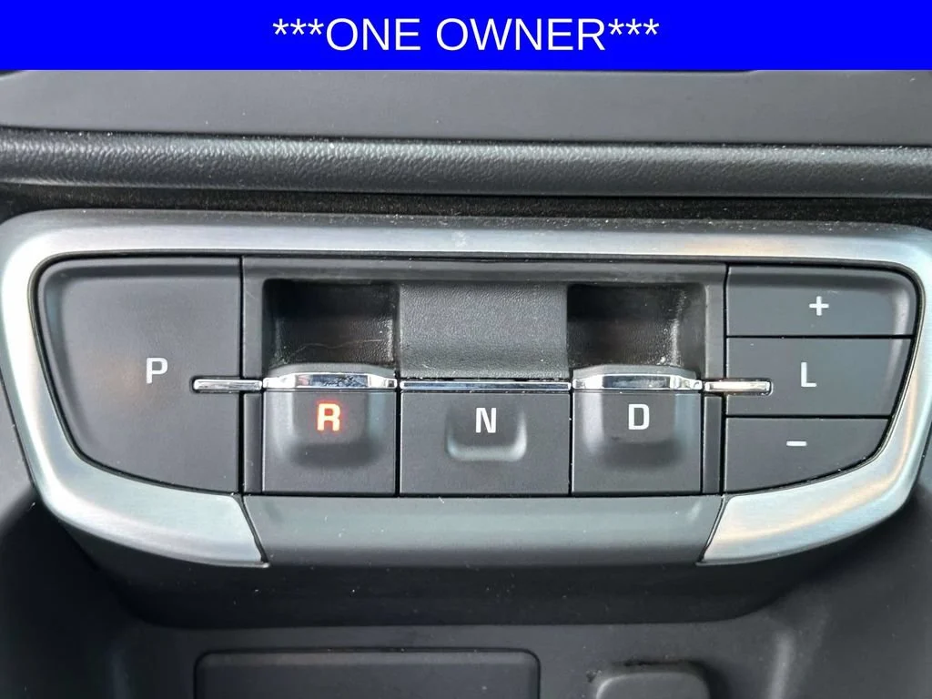 Used 2024 Riptide Metallic GMC SLE image 19