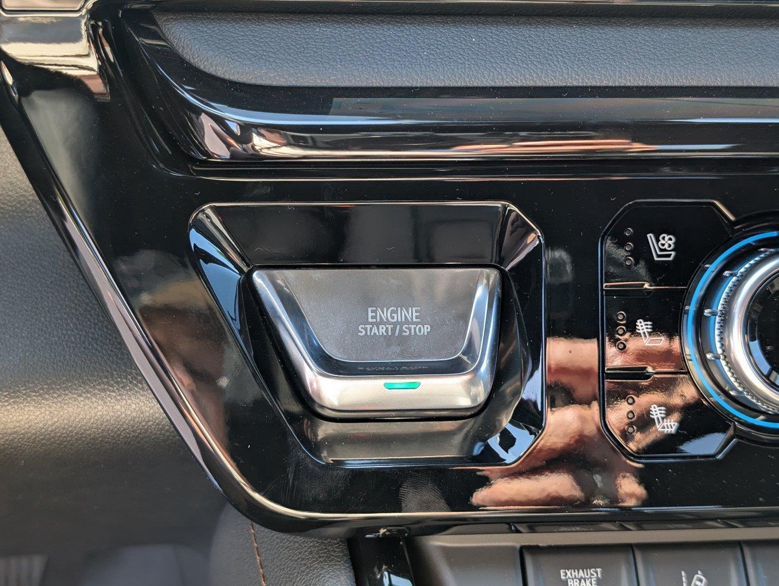 New 2026 Onyx Black GMC AT4 image 26