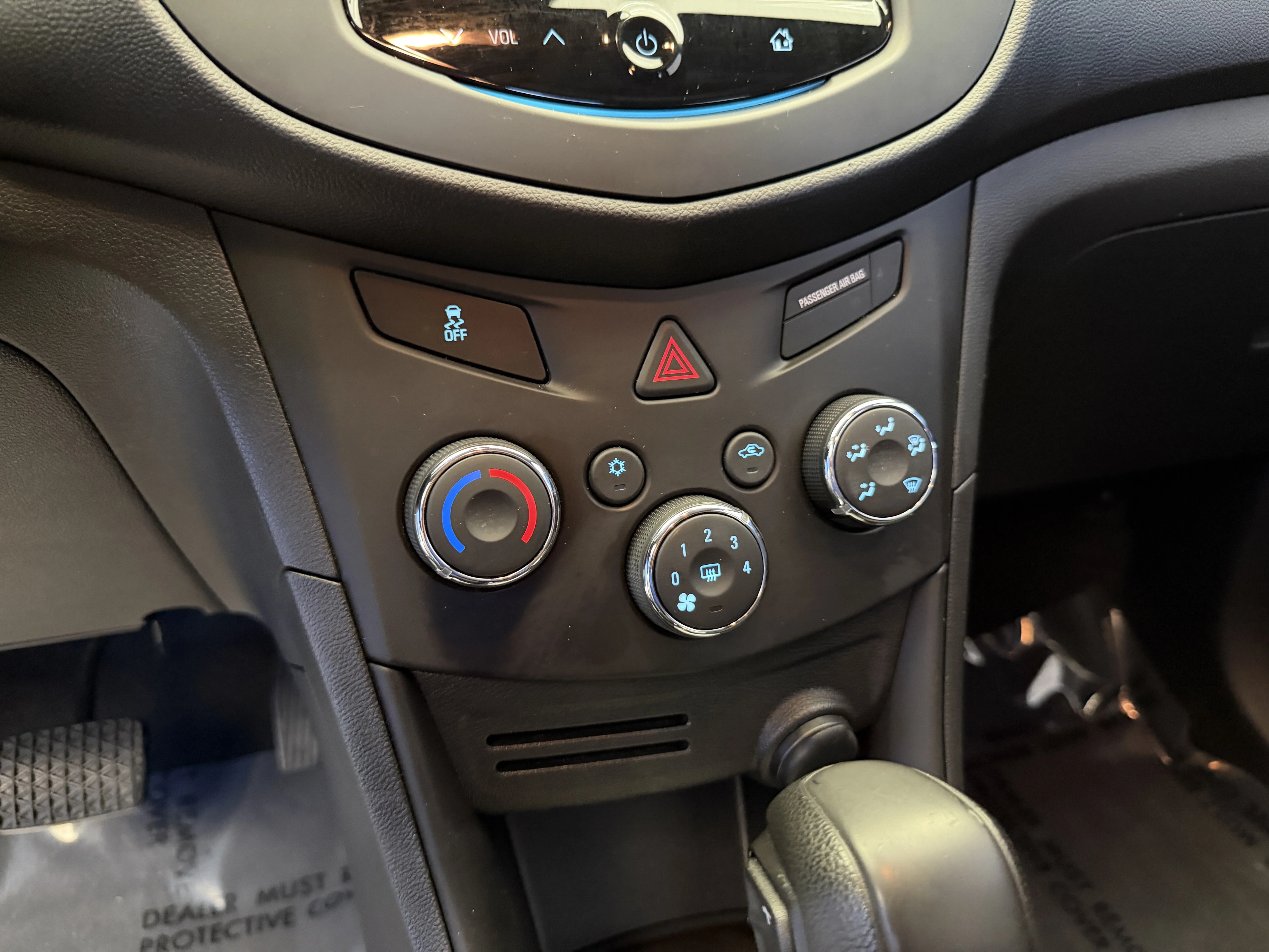 Used 2016 Summit White Chevrolet LS image 20