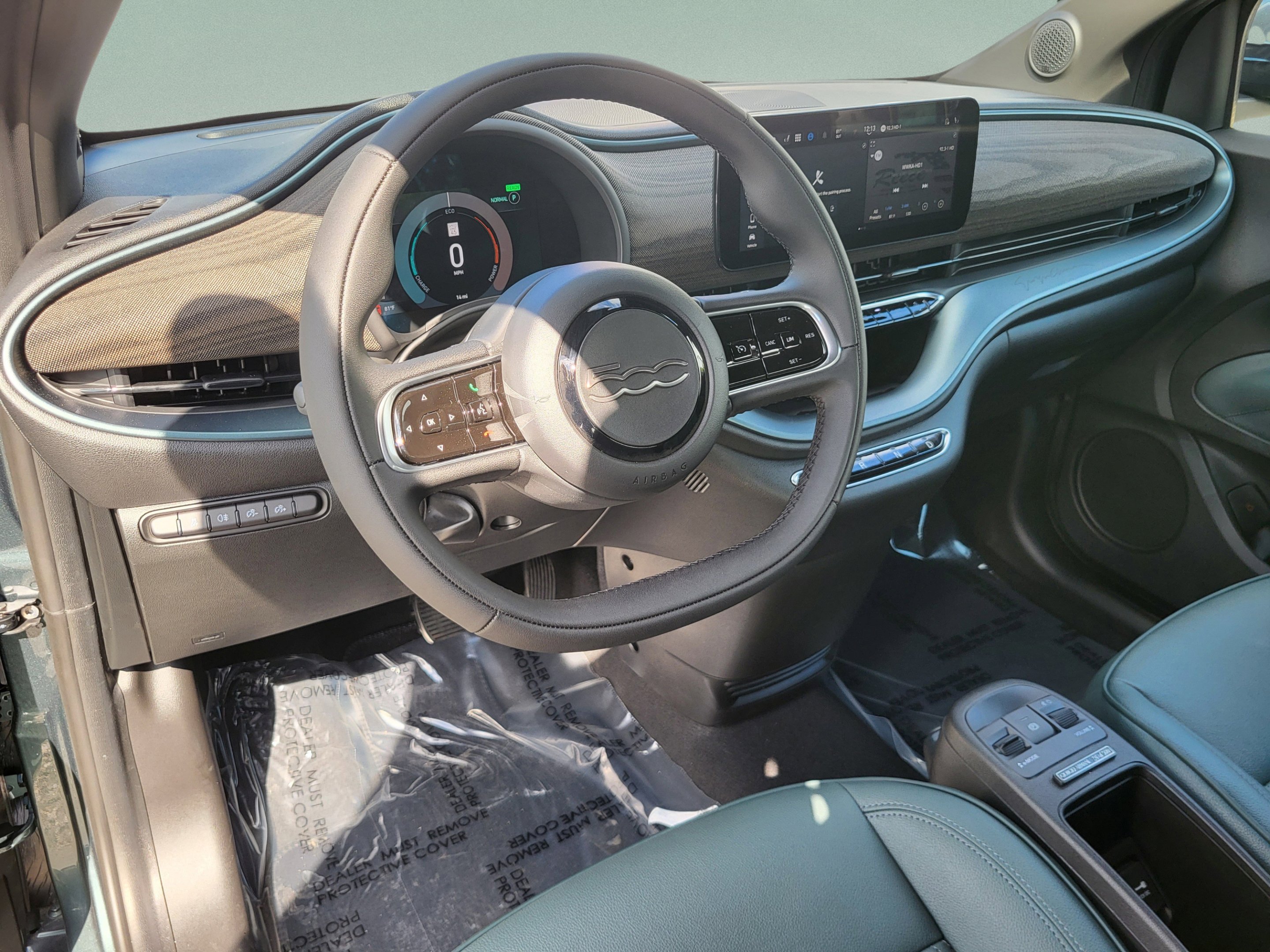 2025 FIAT 500e Base - Photo 42
