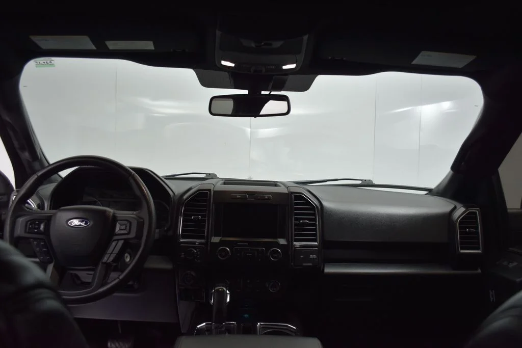 Used 2020 Black Ford XLT image 23