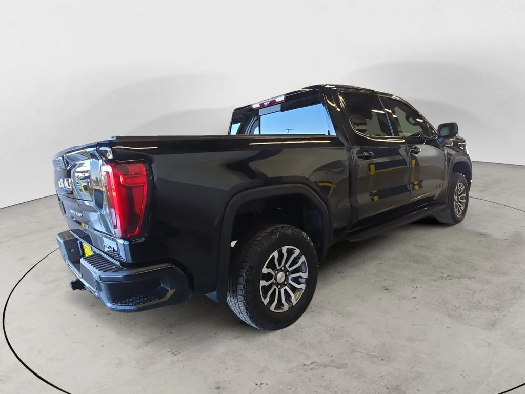 Used 2021 Black GMC AT4 image 8