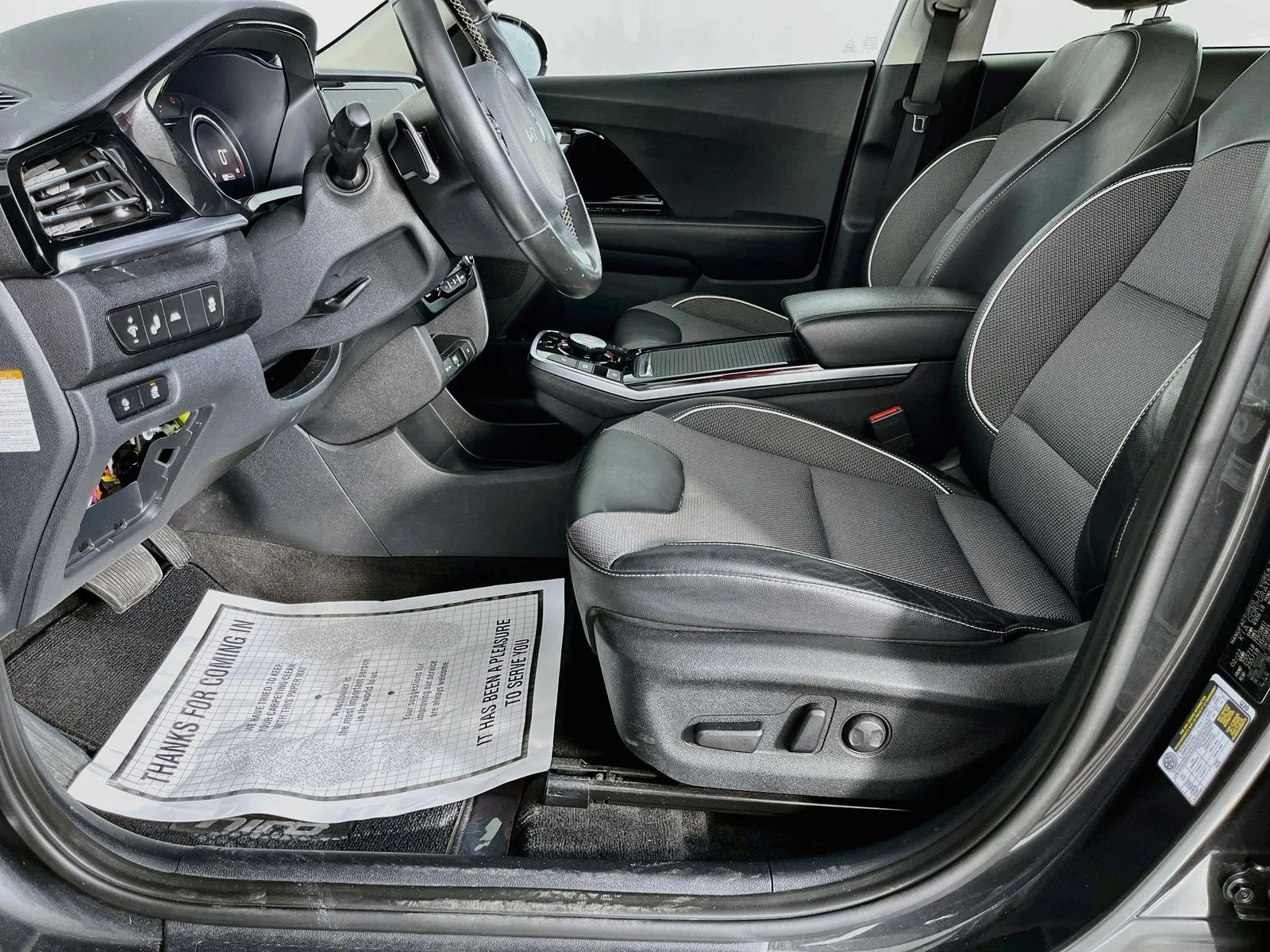 Used 2022 Gray Kia EX image 25
