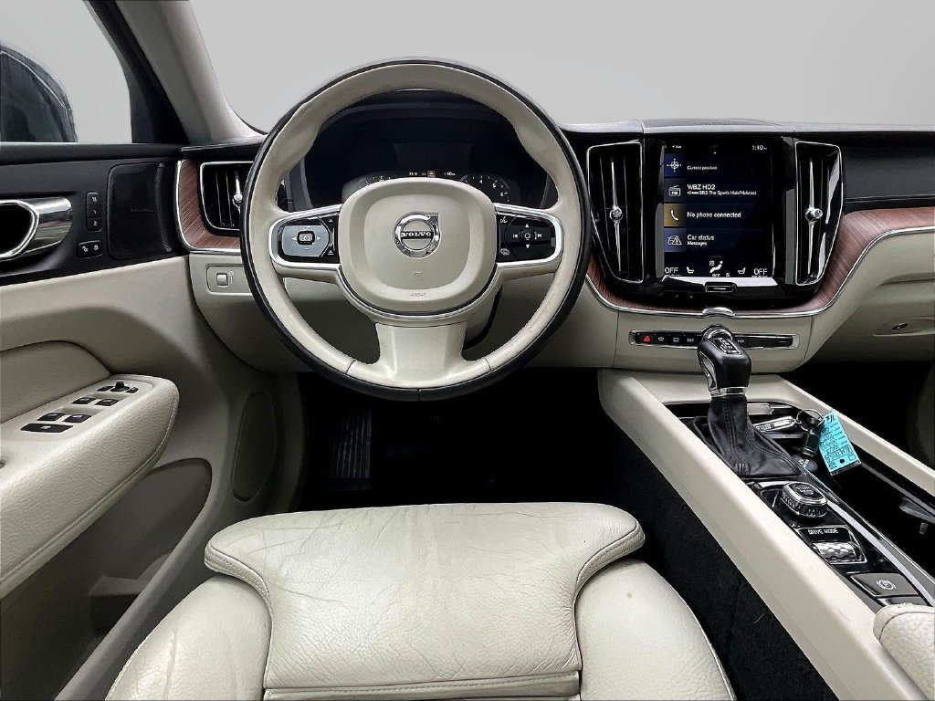 Used 2019 Black Volvo T6 Inscription image 10