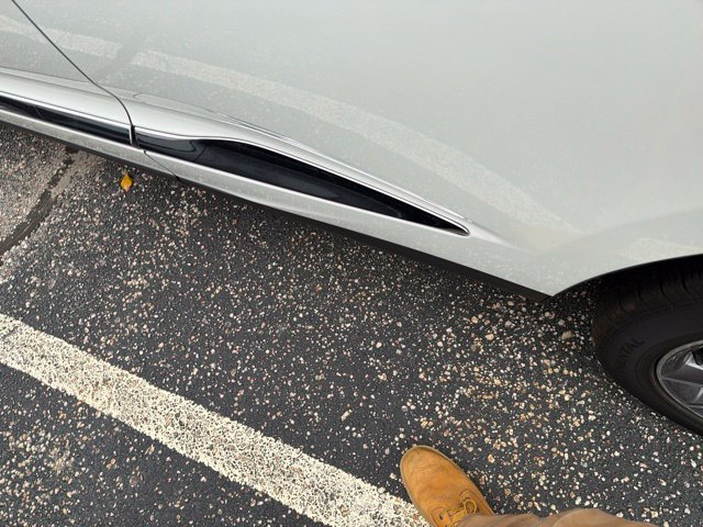Used 2021 Platinum White Pearl Acura Technology Package image 6