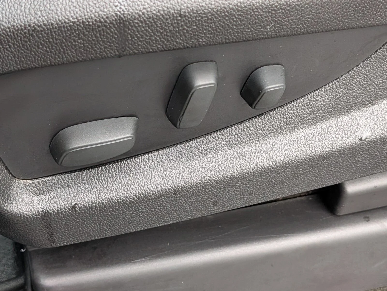 Used 2017 GRAPHITE METALLIC Chevrolet LTZ image 24