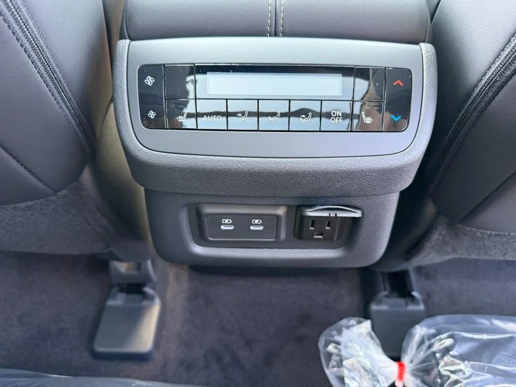 New 2026 Boulder Gray Pearl Nissan Platinum image 5