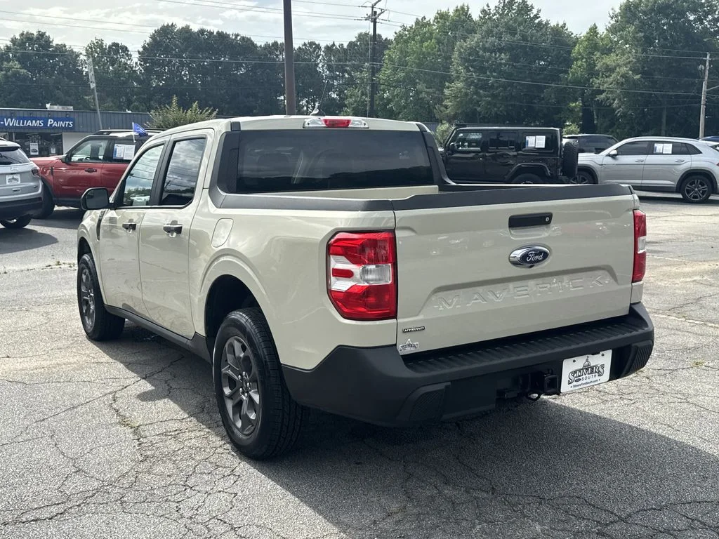 Used 2024  Ford XLT image 5