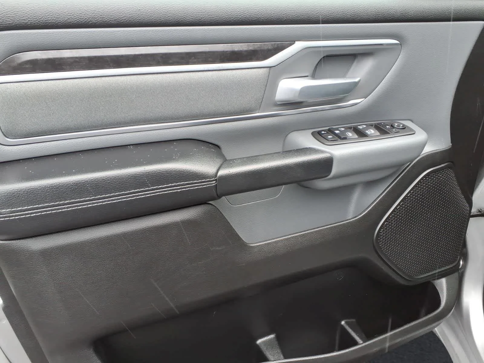 Used 2022 Billet Silver Metallic Clearcoat Ram Big Horn image 13