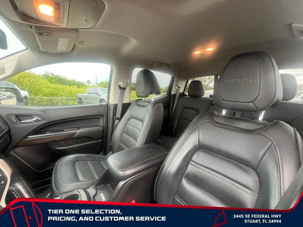 Used 2019 SUMMIT WHITE GMC 2WD Denali image 14