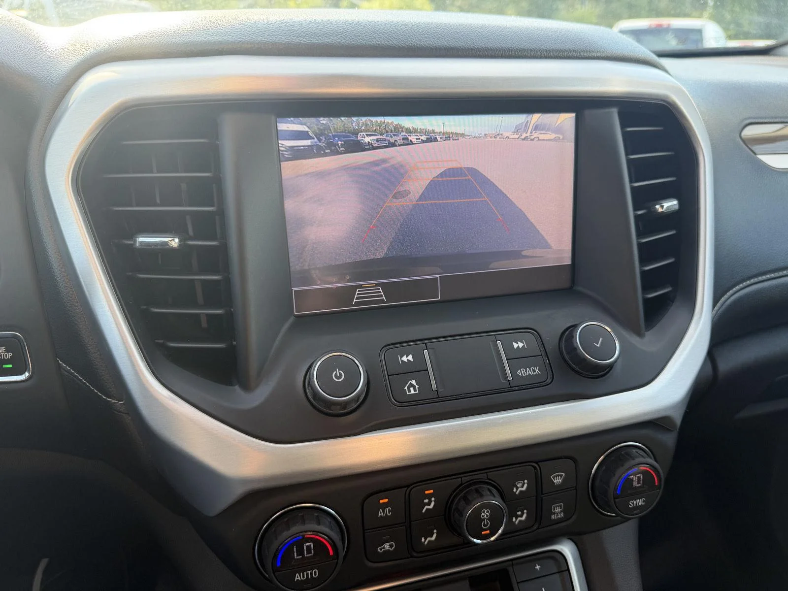 Used 2021 Ebony Twilight Metallic GMC SLE image 12